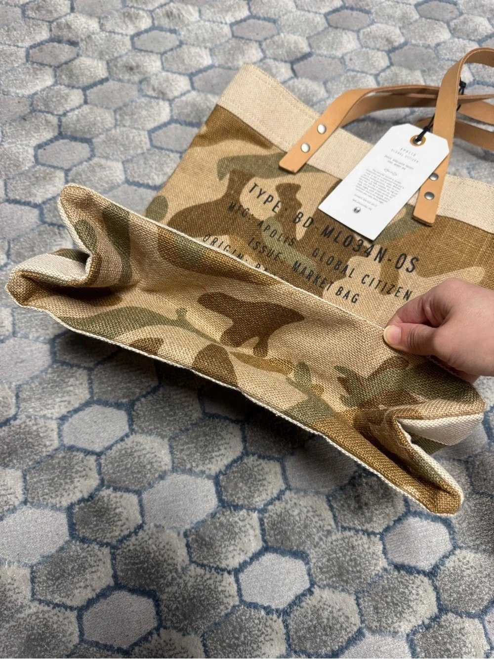 NWT Apolis Market Tote in Safari - Picture 3 of 5